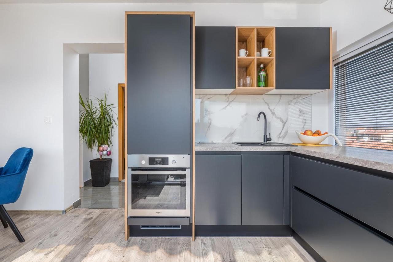 Apartman Nina Fazana Exterior photo