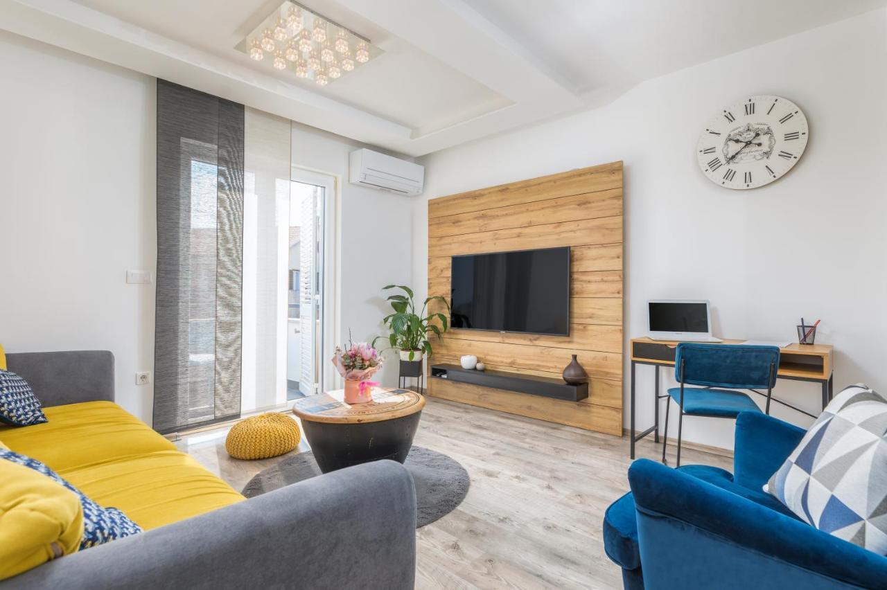Apartman Nina Fazana Exterior photo